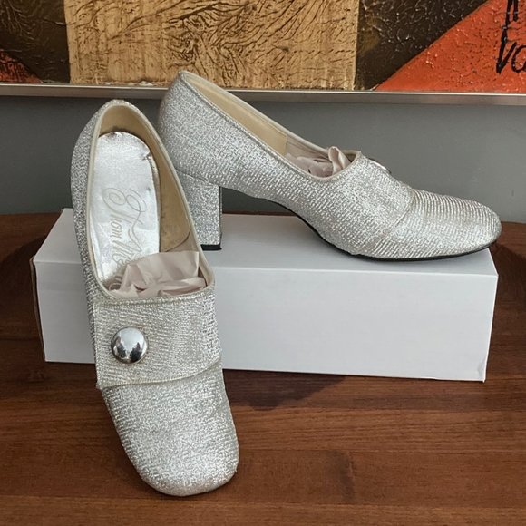 Vintage Thom McAn shoes - Picture 2 of 4